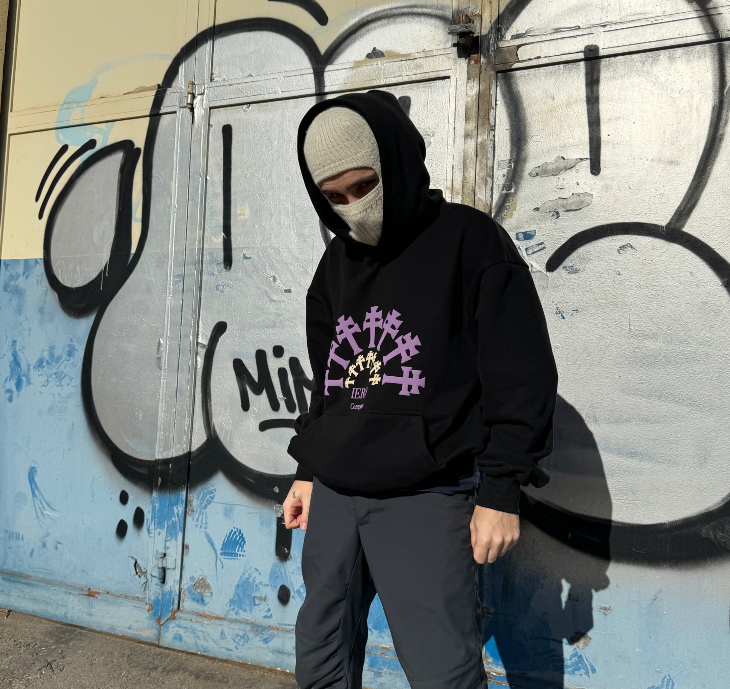 HOLLY GRADUATION black (hoodie)