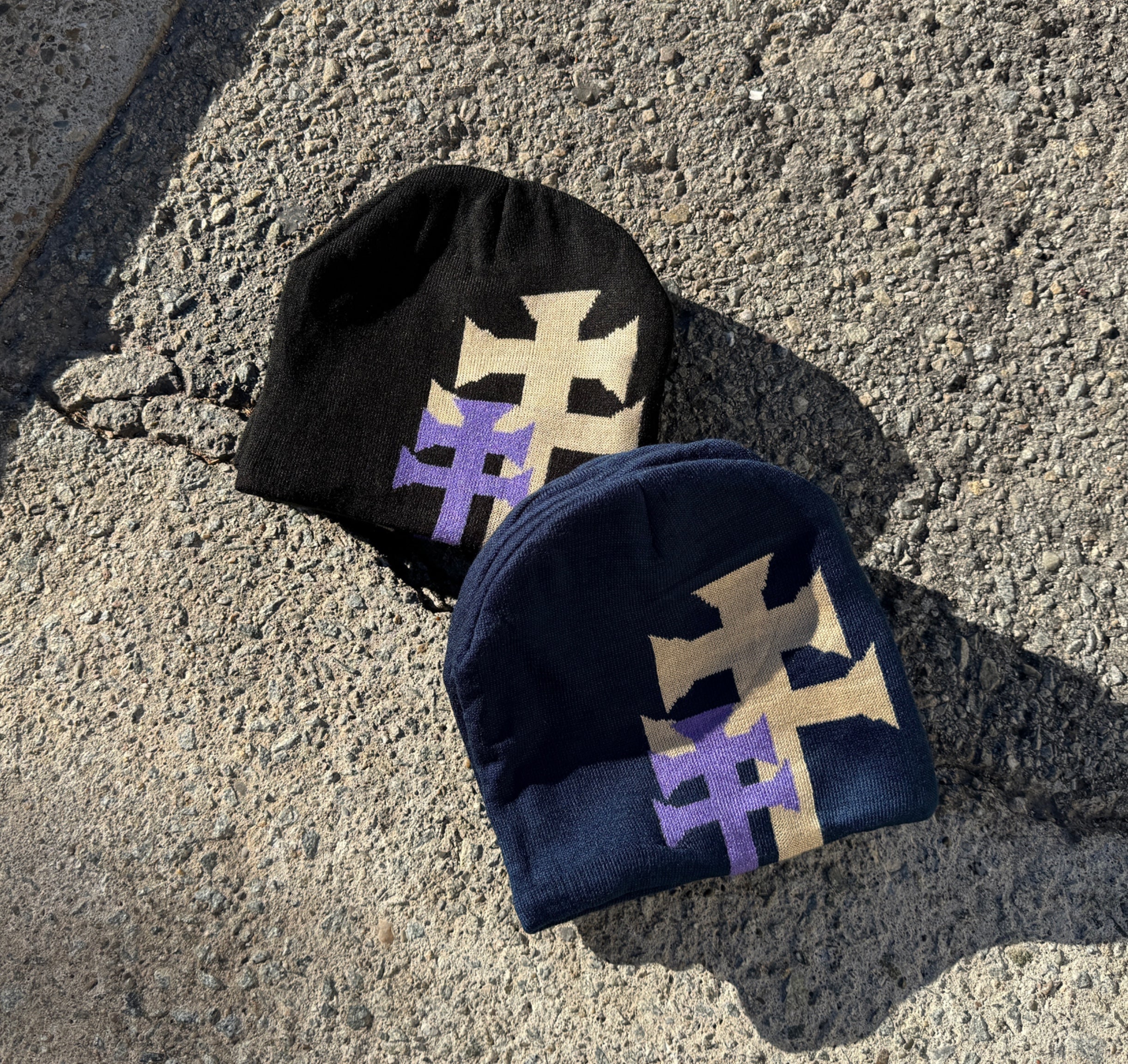 BEANIE HOLLY GRADUATION blue & black